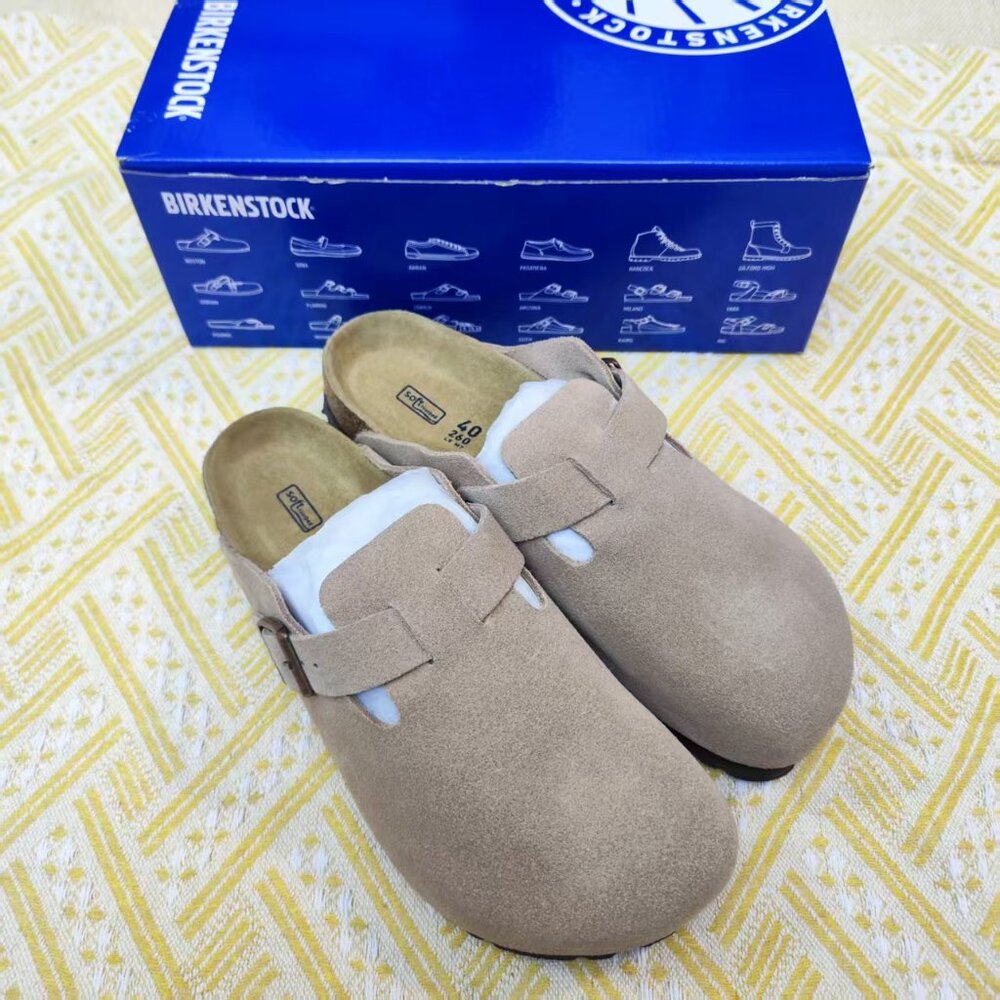 NEW Narrow Fit Birkenstock Boston Clogs (Soft Footbed) - latte cream